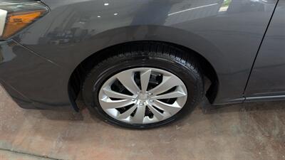 2018 Subaru Impreza 2.0i   - Photo 8 - Butler, PA 16001