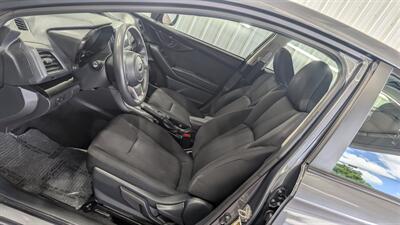 2018 Subaru Impreza 2.0i   - Photo 11 - Butler, PA 16001