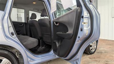 2010 Honda Fit   - Photo 16 - Butler, PA 16001