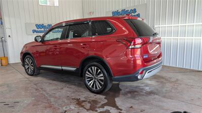 2019 Mitsubishi Outlander SE   - Photo 3 - Butler, PA 16001