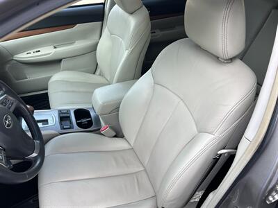 2014 Subaru Outback 2.5i Limited   - Photo 8 - Butler, PA 16001