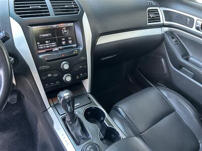 2015 Ford Explorer XLT   - Photo 10 - Butler, PA 16001
