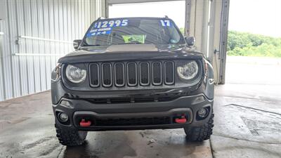 2017 Jeep Renegade Trailhawk   - Photo 7 - Butler, PA 16001