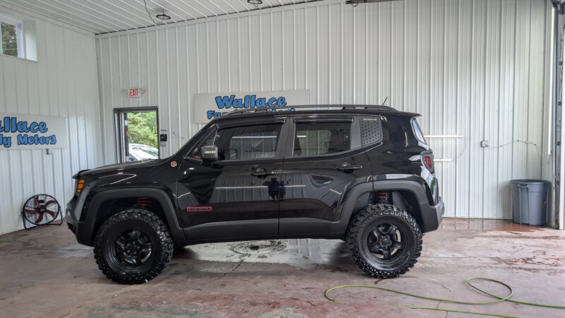 2017 Jeep Renegade Trailhawk   - Photo 1 - Butler, PA 16001