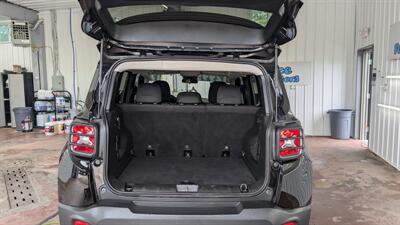 2017 Jeep Renegade Trailhawk   - Photo 18 - Butler, PA 16001