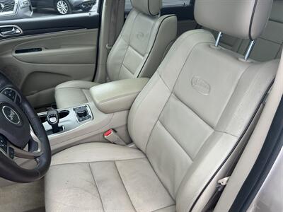 2014 Jeep Grand Cherokee Overland  4X4 - Photo 8 - Butler, PA 16001