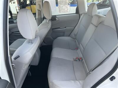 2013 Subaru Forester 2.5X   - Photo 12 - Butler, PA 16001