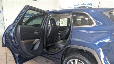 2018 Jeep Cherokee Limited   - Photo 12 - Butler, PA 16001