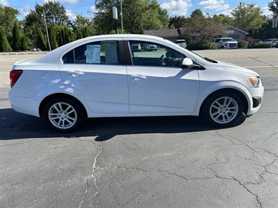 2012 Chevrolet Sonic LT   - Photo 4 - Butler, PA 16001
