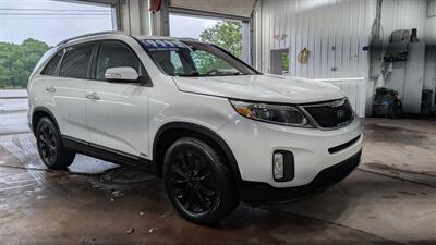 2015 Kia Sorento EX   - Photo 6 - Butler, PA 16001
