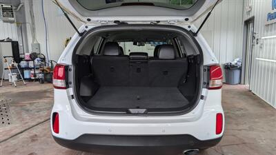 2015 Kia Sorento EX   - Photo 18 - Butler, PA 16001