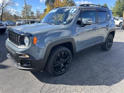 2017 Jeep Renegade Latitude  4X4 - Photo 2 - Butler, PA 16001