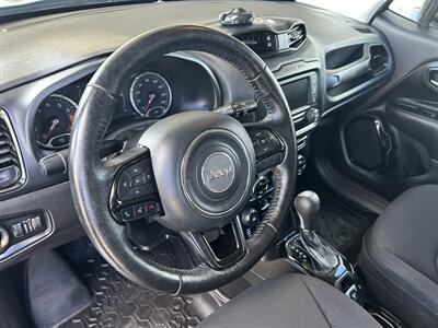 2017 Jeep Renegade Latitude  4X4 - Photo 9 - Butler, PA 16001