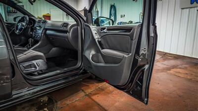 2012 Volkswagen GTI Base PZEV   - Photo 14 - Butler, PA 16001