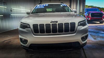 2019 Jeep Cherokee Altitude   - Photo 7 - Butler, PA 16001