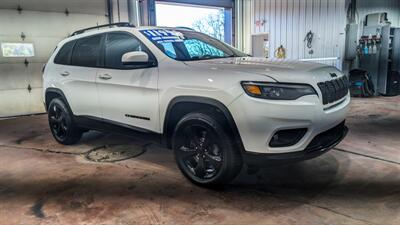 2019 Jeep Cherokee Altitude   - Photo 6 - Butler, PA 16001