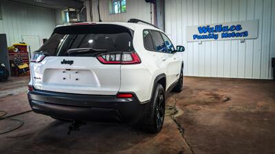 2019 Jeep Cherokee Altitude   - Photo 4 - Butler, PA 16001