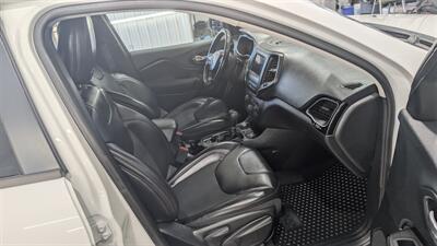 2019 Jeep Cherokee Altitude   - Photo 15 - Butler, PA 16001