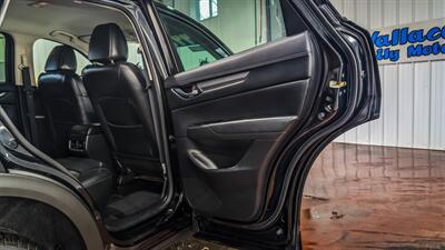 2017 Mazda CX-5 Touring   - Photo 16 - Butler, PA 16001