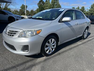 2013 Toyota Corolla LE   - Photo 2 - Butler, PA 16001