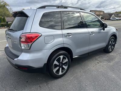 2017 Subaru Forester 2.5i Premium   - Photo 5 - Butler, PA 16001