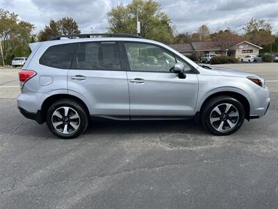2017 Subaru Forester 2.5i Premium   - Photo 6 - Butler, PA 16001