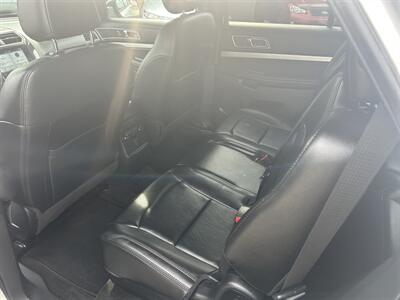 2017 Ford Explorer XLT   - Photo 13 - Butler, PA 16001