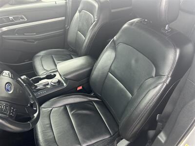 2017 Ford Explorer XLT   - Photo 11 - Butler, PA 16001