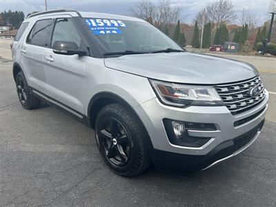 2017 Ford Explorer XLT   - Photo 6 - Butler, PA 16001