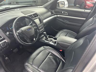 2017 Ford Explorer XLT   - Photo 8 - Butler, PA 16001
