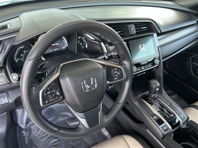 2018 Honda Civic EX   - Photo 9 - Butler, PA 16001