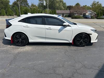2018 Honda Civic EX   - Photo 4 - Butler, PA 16001