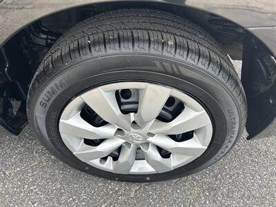2014 Toyota Corolla LE   - Photo 14 - Butler, PA 16001