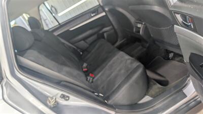 2014 Subaru Outback 2.5i Premium   - Photo 17 - Butler, PA 16001