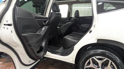 2019 Subaru Forester Premium   - Photo 12 - Butler, PA 16001