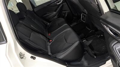2019 Subaru Forester Premium   - Photo 17 - Butler, PA 16001