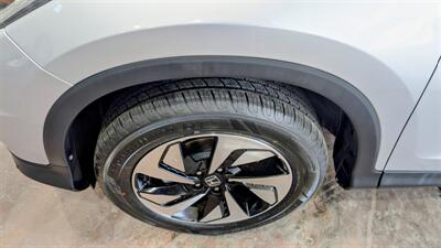 2015 Honda CR-V Touring   - Photo 8 - Butler, PA 16001