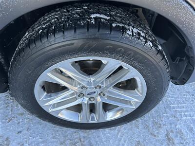 2017 Ford Explorer XLT   - Photo 13 - Butler, PA 16001