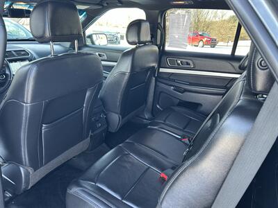 2017 Ford Explorer XLT   - Photo 11 - Butler, PA 16001
