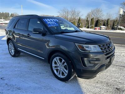 2017 Ford Explorer XLT   - Photo 6 - Butler, PA 16001