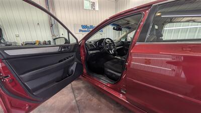 2016 Subaru Legacy 2.5i Premium   - Photo 20 - Butler, PA 16001