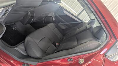 2016 Subaru Legacy 2.5i Premium   - Photo 13 - Butler, PA 16001