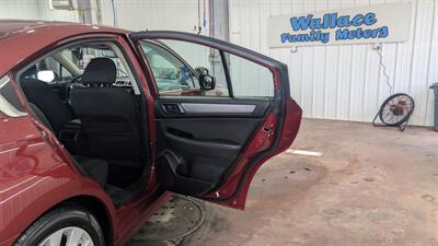 2016 Subaru Legacy 2.5i Premium   - Photo 16 - Butler, PA 16001