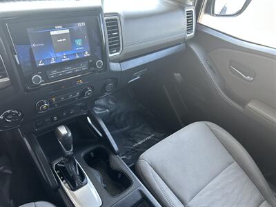 2022 Nissan Frontier SV  4X4 - Photo 11 - Butler, PA 16001