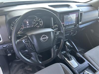 2022 Nissan Frontier SV  4X4 - Photo 10 - Butler, PA 16001