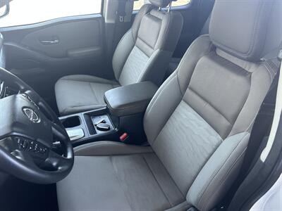 2022 Nissan Frontier SV  4X4 - Photo 9 - Butler, PA 16001