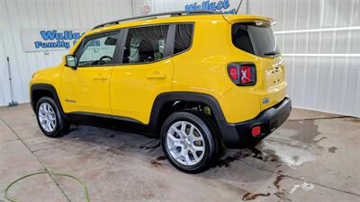 2017 Jeep Renegade Latitude   - Photo 3 - Butler, PA 16001