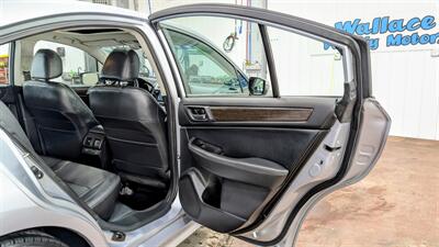 2016 Subaru Legacy 2.5i Limited   - Photo 16 - Butler, PA 16001