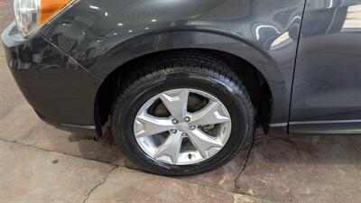 2014 Subaru Forester 2.5i Premium   - Photo 8 - Butler, PA 16001