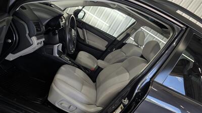 2014 Subaru Forester 2.5i Premium   - Photo 11 - Butler, PA 16001